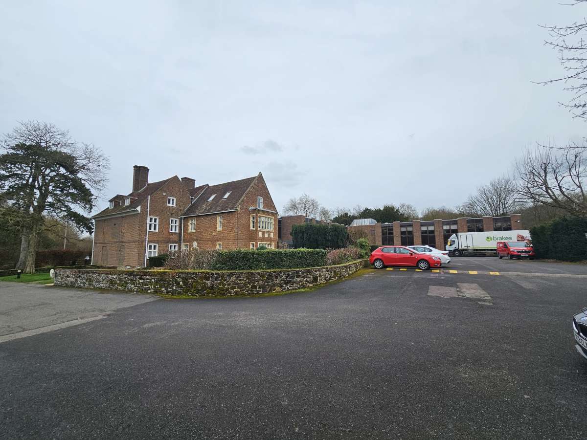 Office in Sevenoaks - photo 4