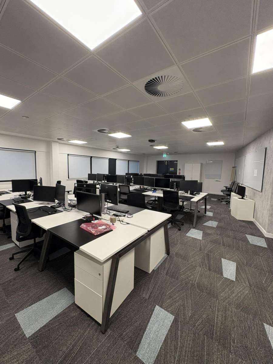 Office in Bristol - photo 3