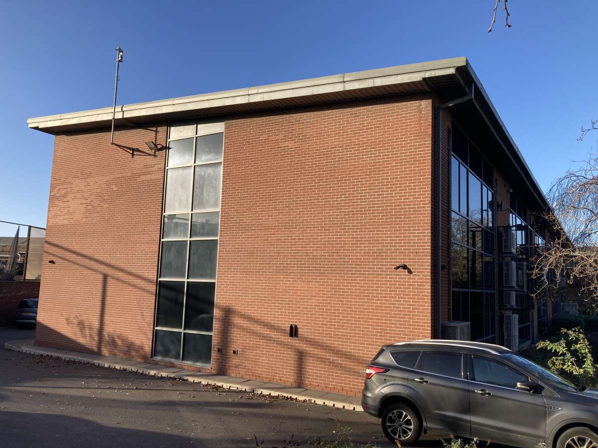 Office in Sheffield - photo 3