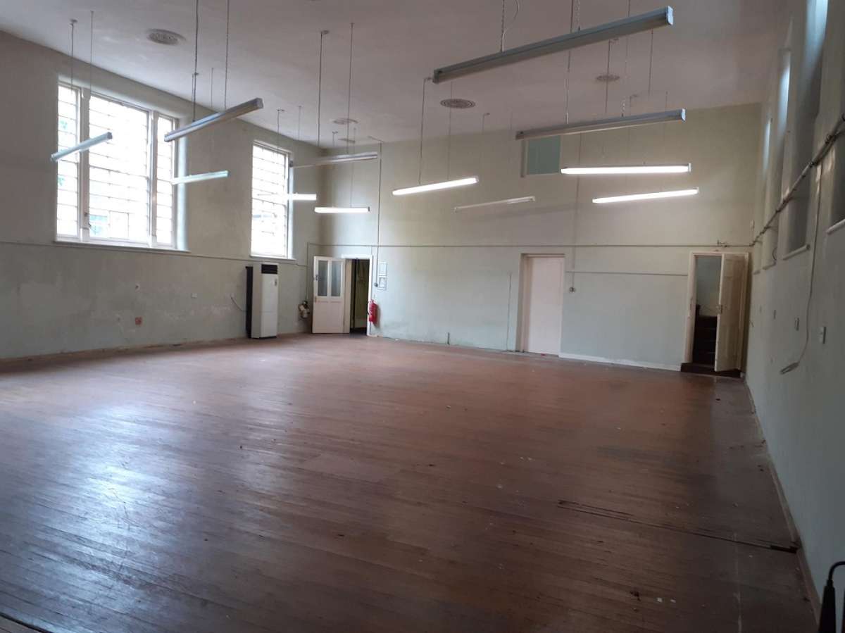 Office in Dudley - photo 2