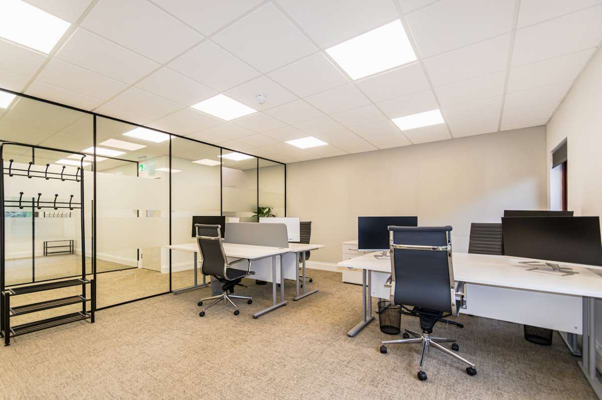 Office in Bournemouth - photo 2