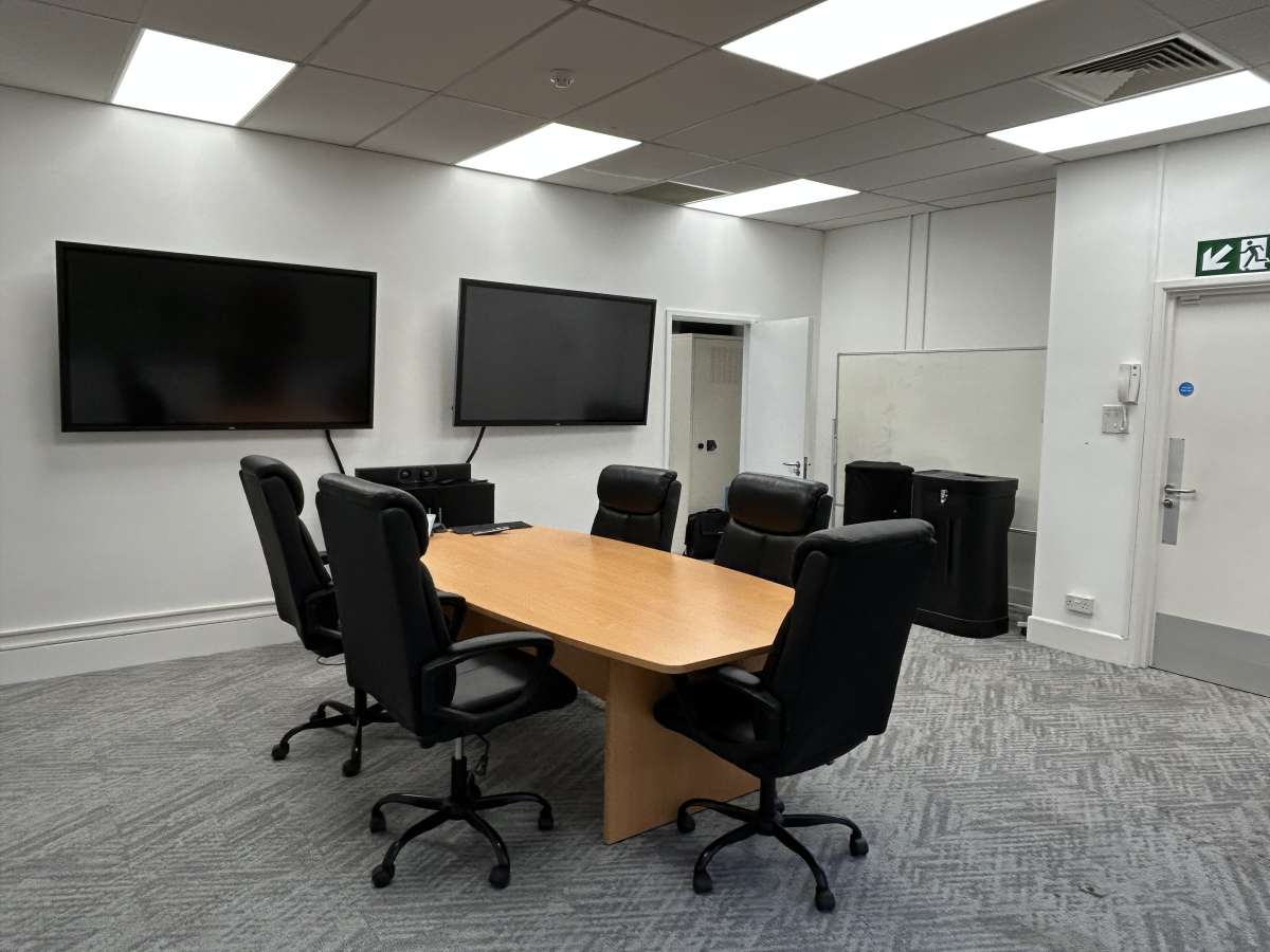 Office in Exeter - photo 3