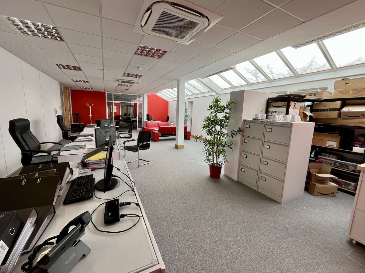Office in Fareham - photo 4