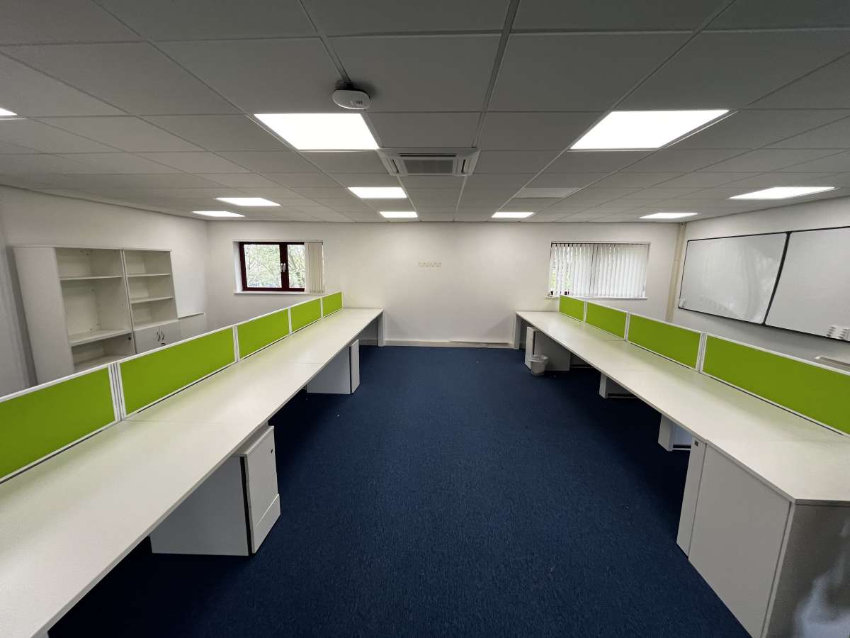 Office in Leicester - photo 3