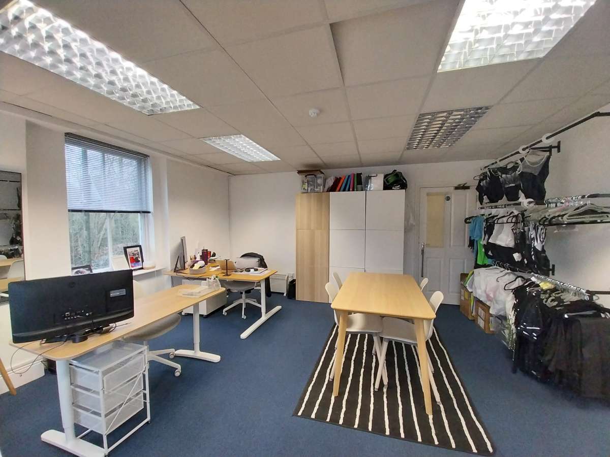 Office in Westerham - photo 4