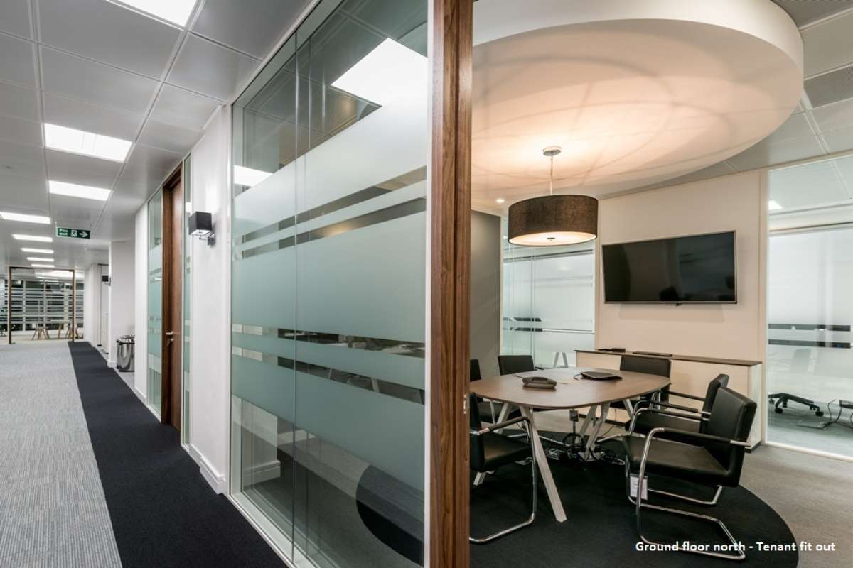 Office in Guildford - photo 3