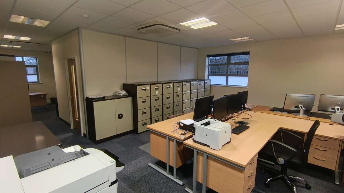 Office in Kibworth Business Park - photo 3