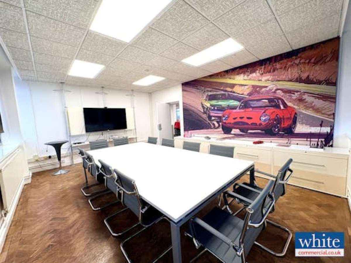 Office in Banbury - photo 3