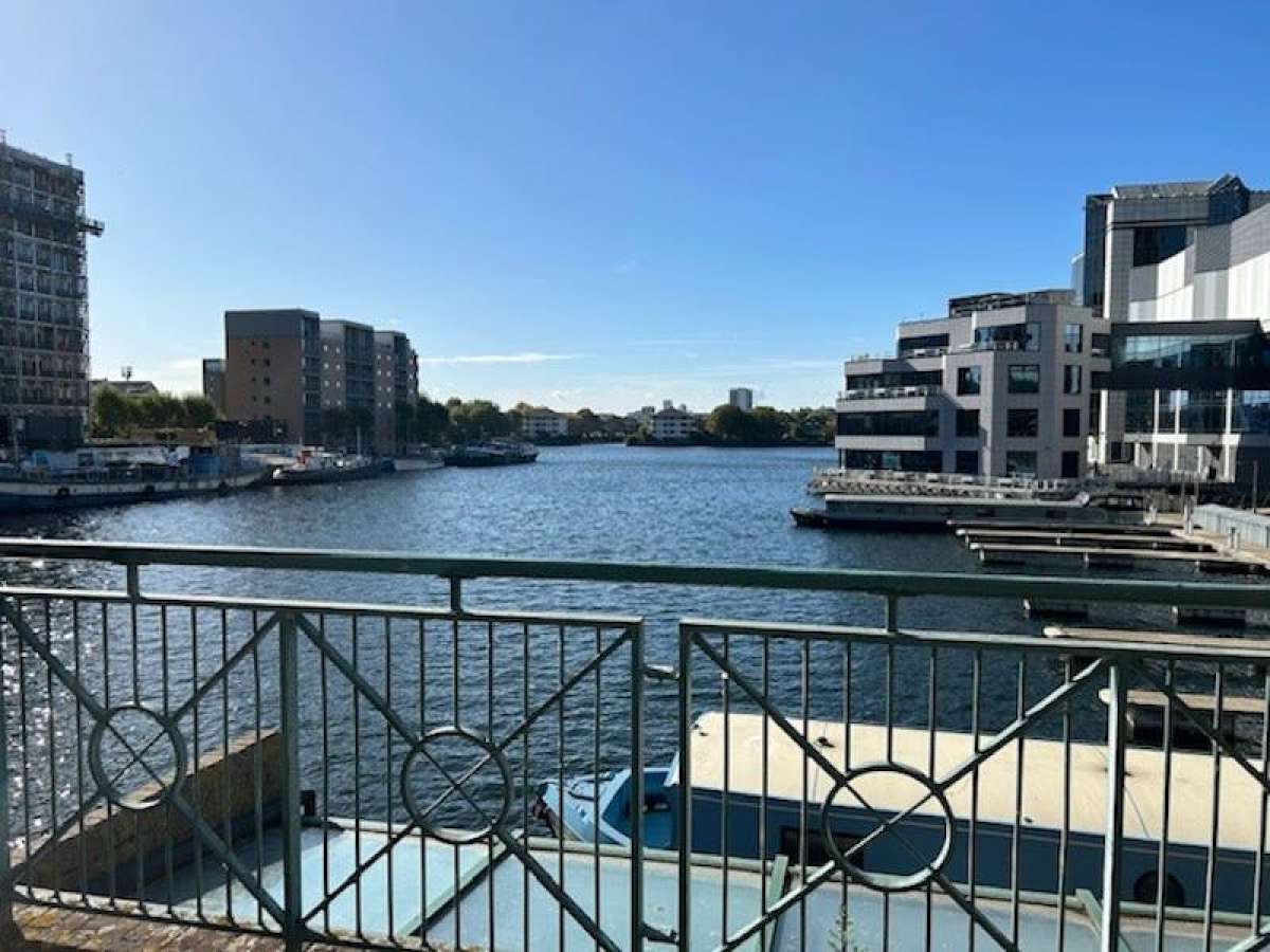 Office in London - photo 3