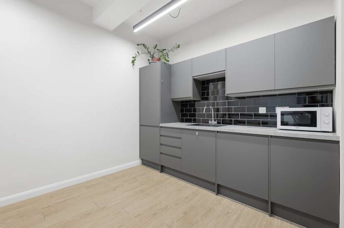 Office in London - photo 4