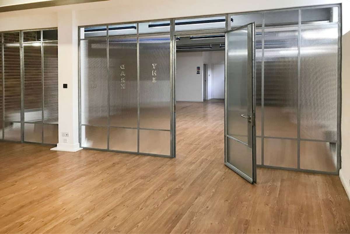 Office in London - photo 2