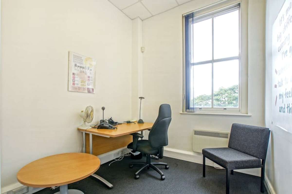 Office in London - photo 4