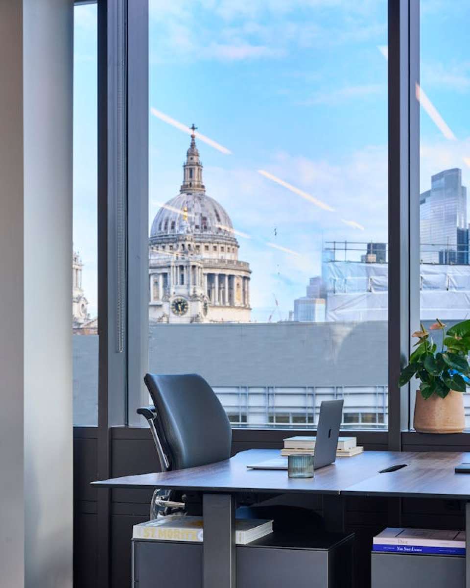 Office in London - photo 2