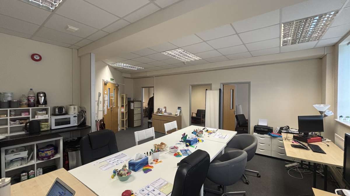 Office in Warwick - photo 2