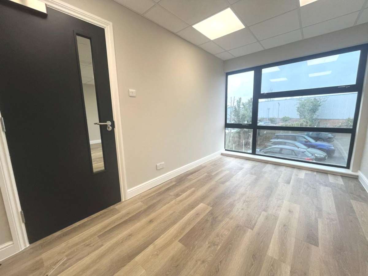 Office in Ipswich - photo 3