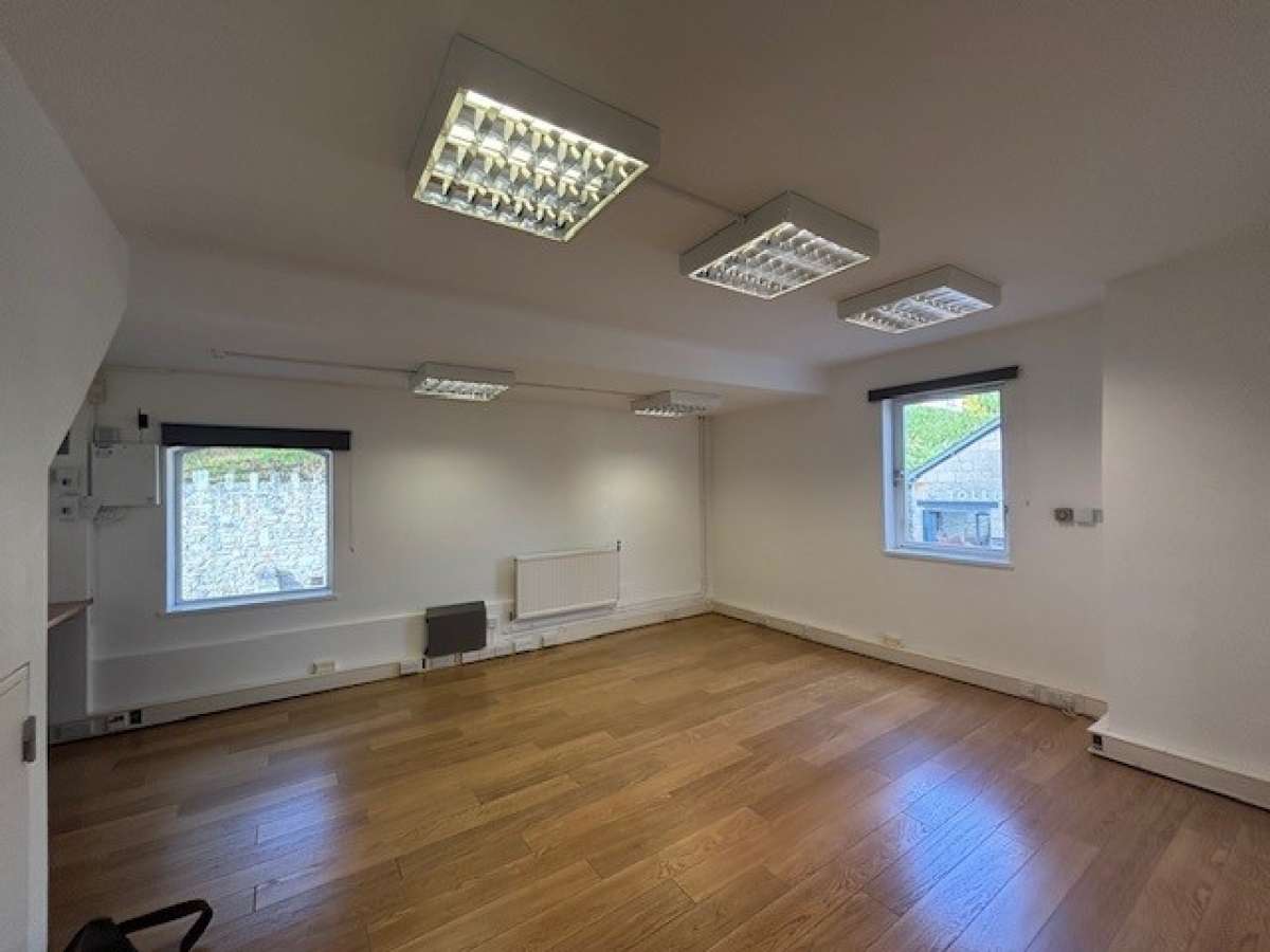 Office in Bath - photo 2