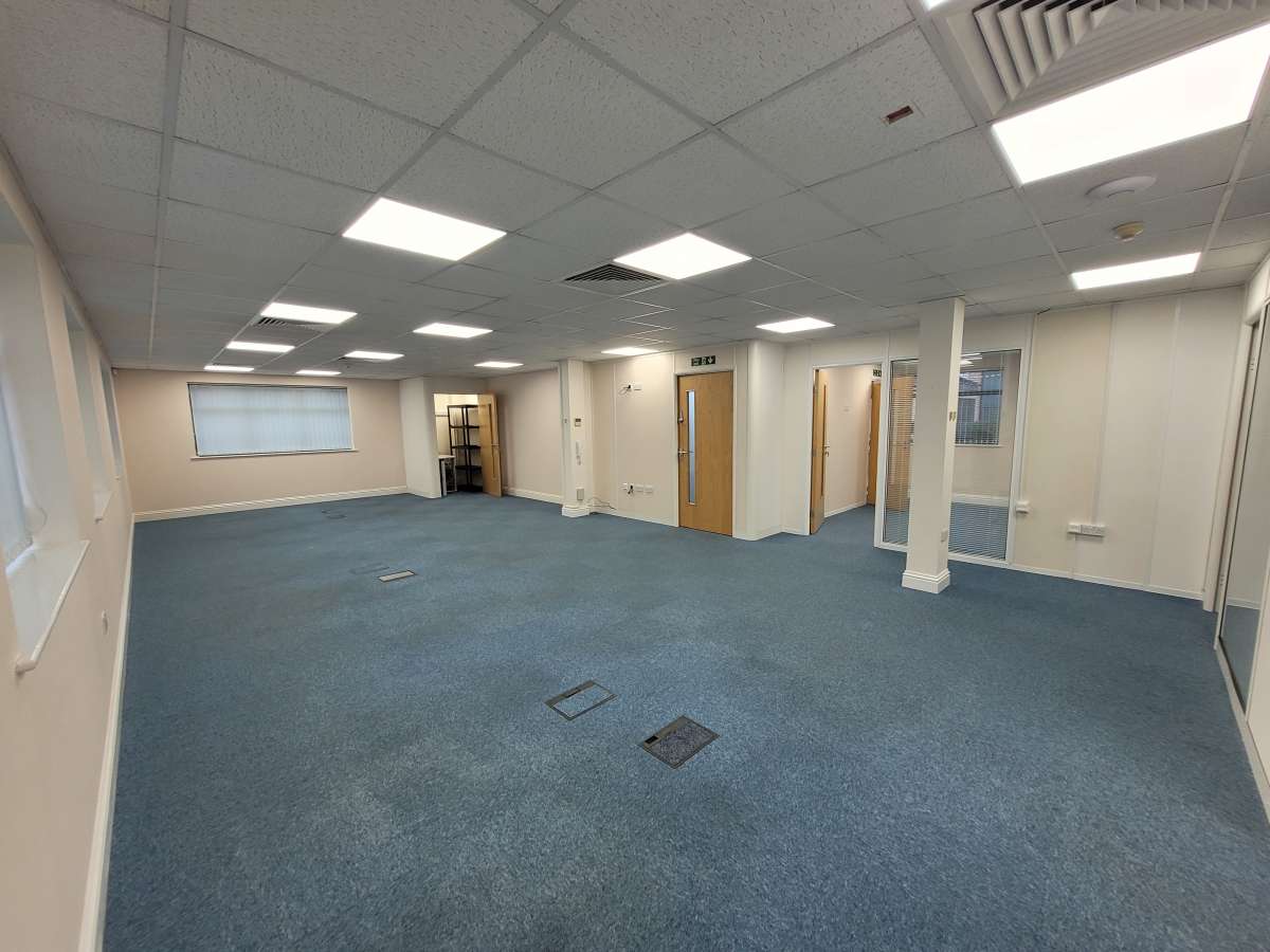 Office in Eaton Socon - photo 2