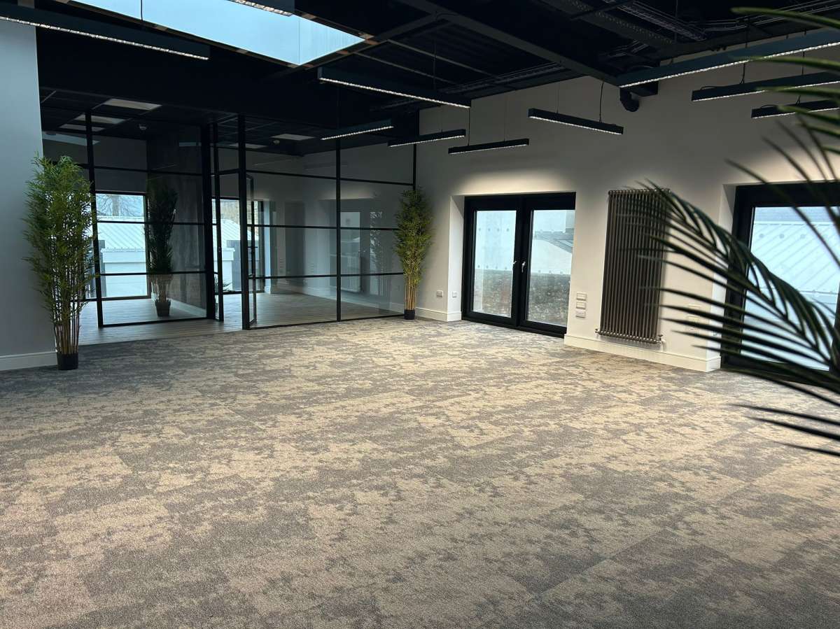 Office in Ayr - photo 2