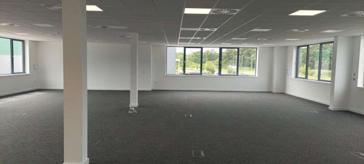 Office in Worcester - photo 4