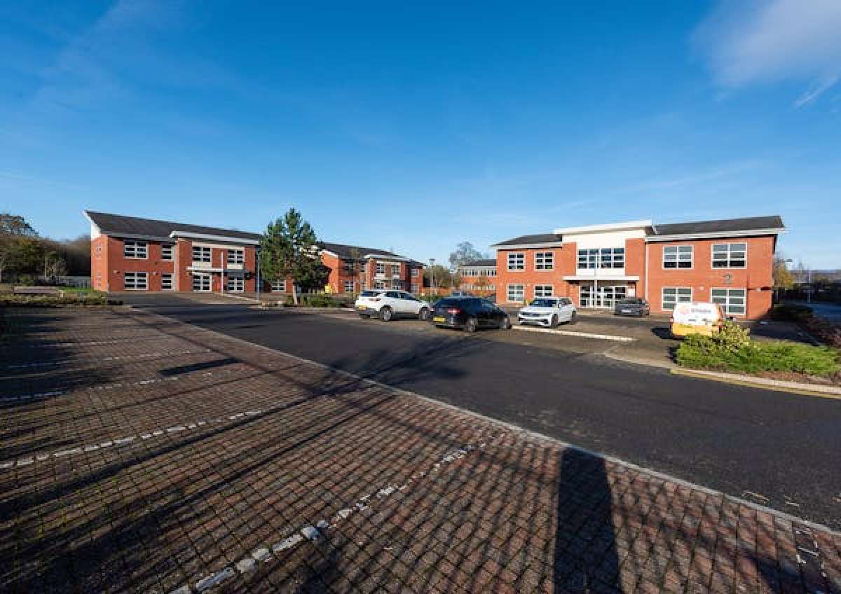 Office in Worcester - photo 3