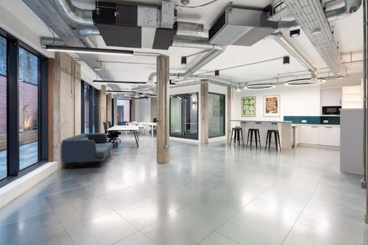 Office in London - photo 2