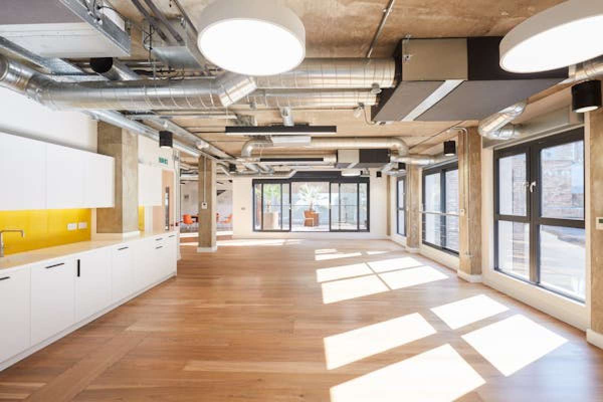 Office in London - photo 4