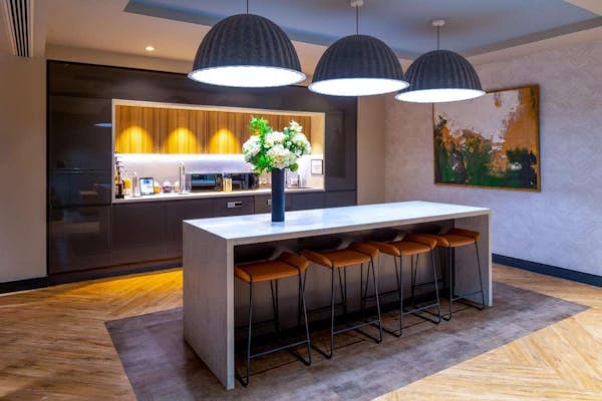 Office in London - photo 3