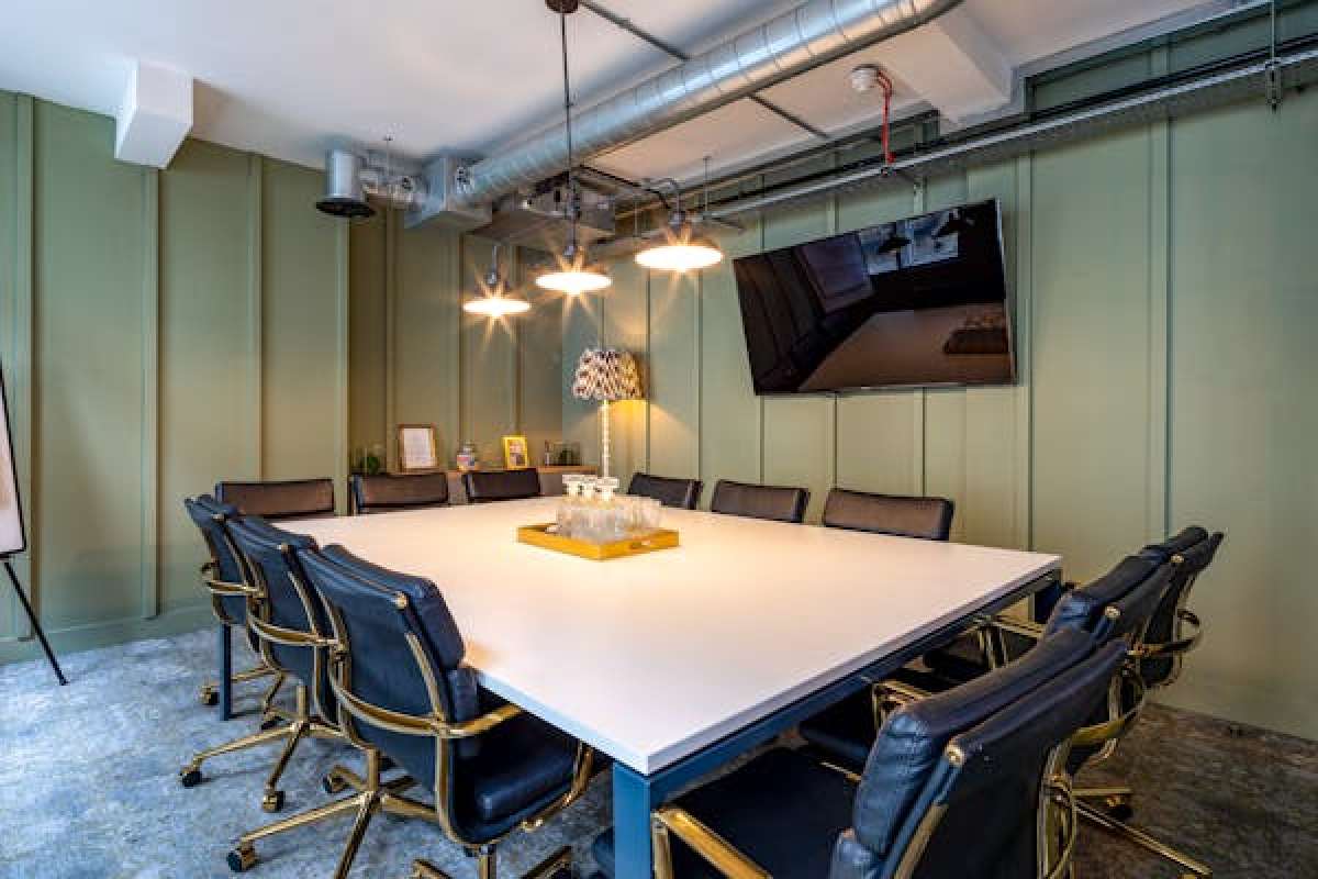 Office in London - photo 3