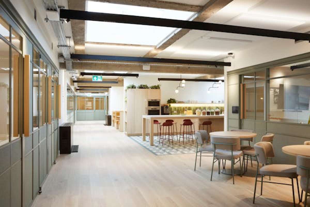 Office in London - photo 2