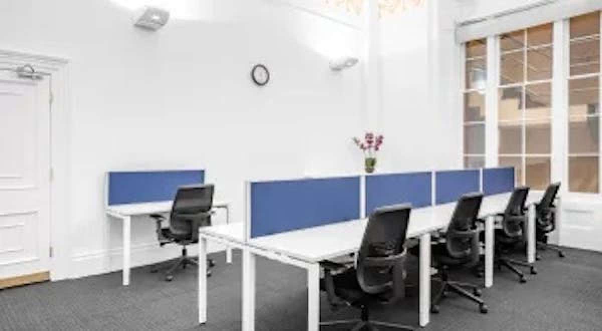 Office in Manchester - photo 4
