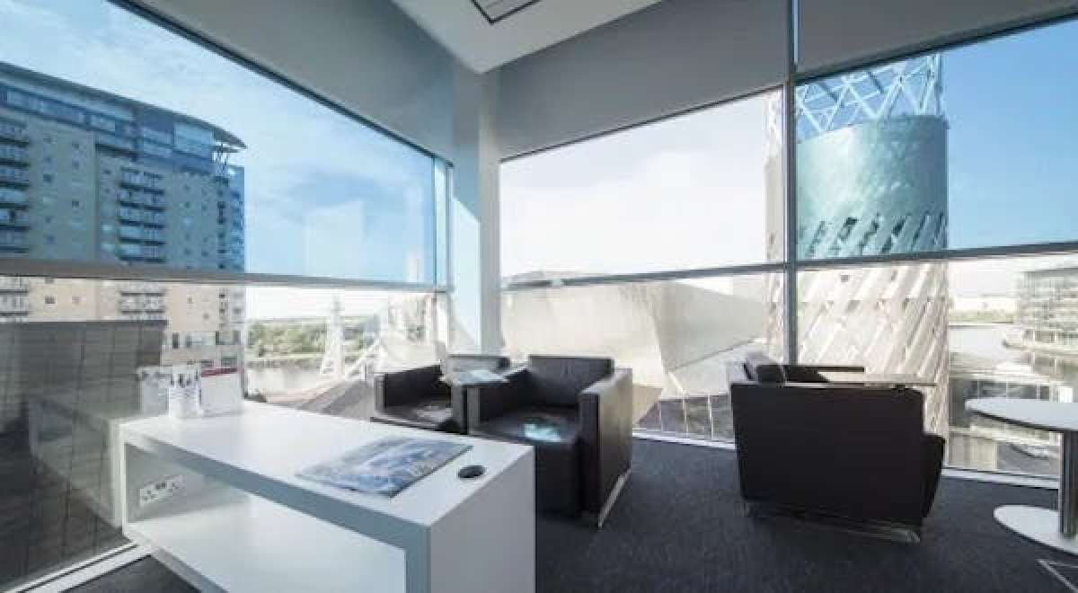 Office in Salford - photo 3