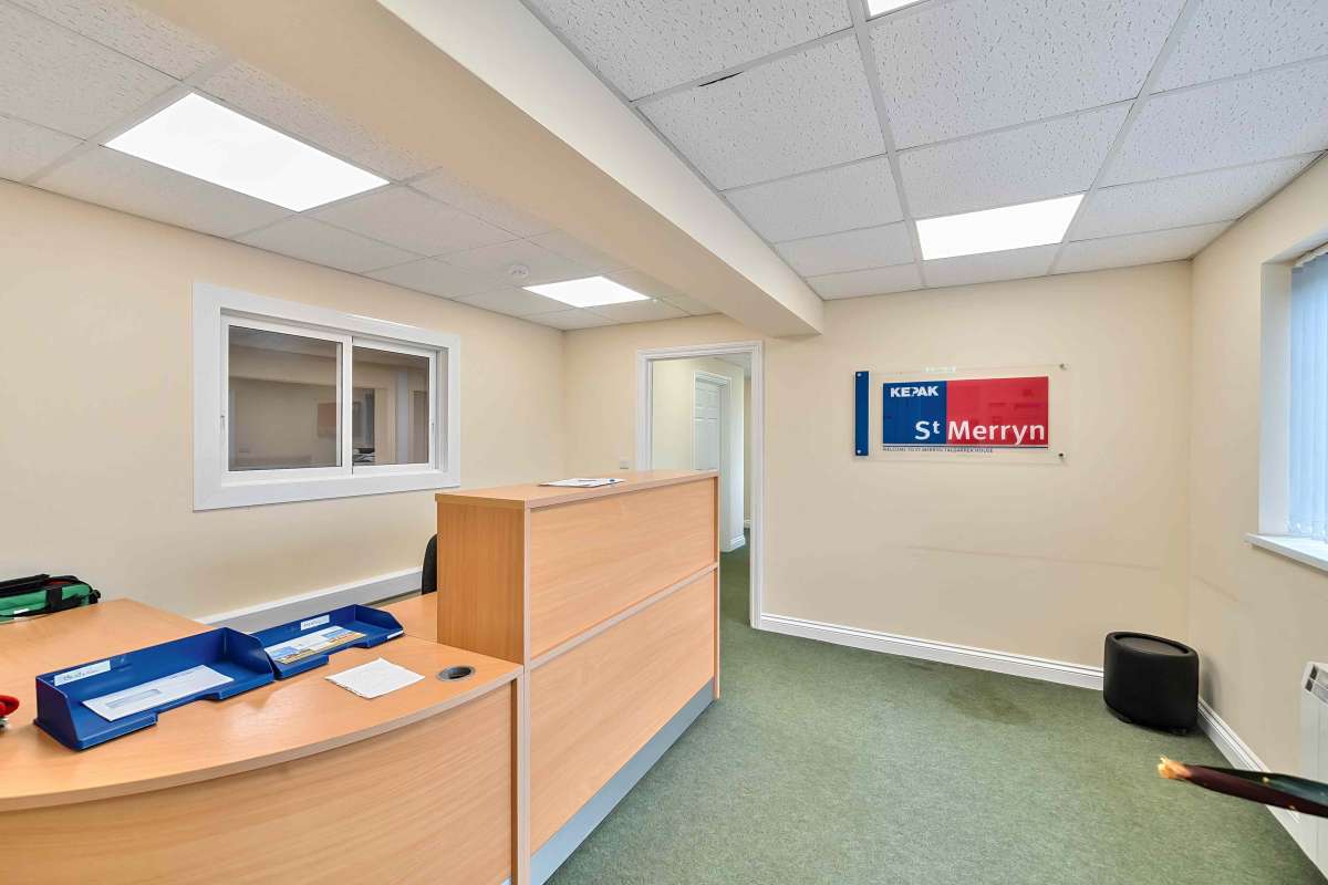 Office in Roche - photo 4