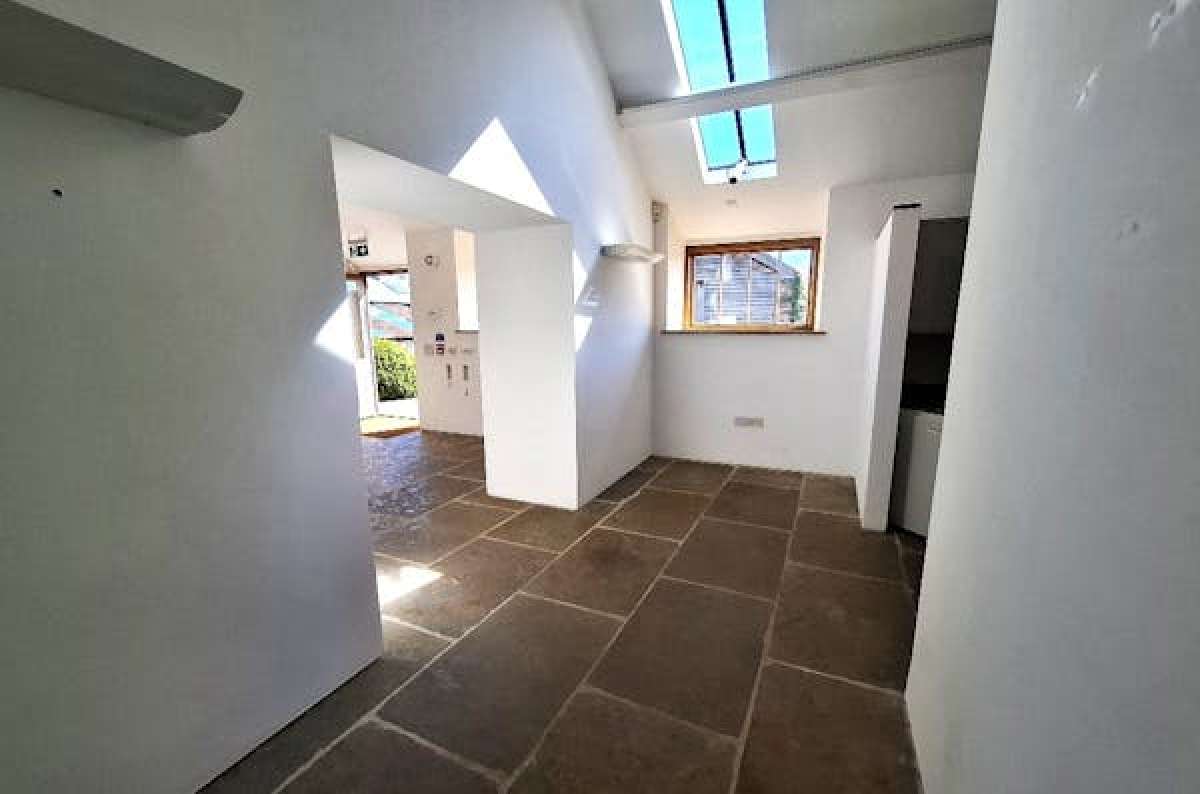 Office in Hereford - photo 3