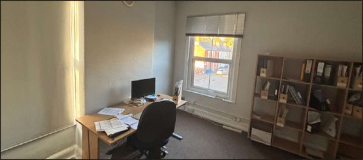 Office in Derby - photo 4