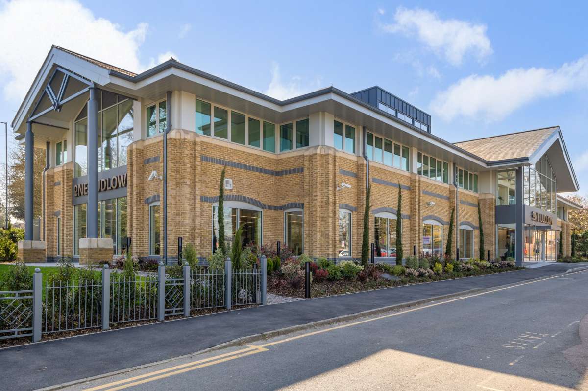 Office in Maidenhead - photo 2