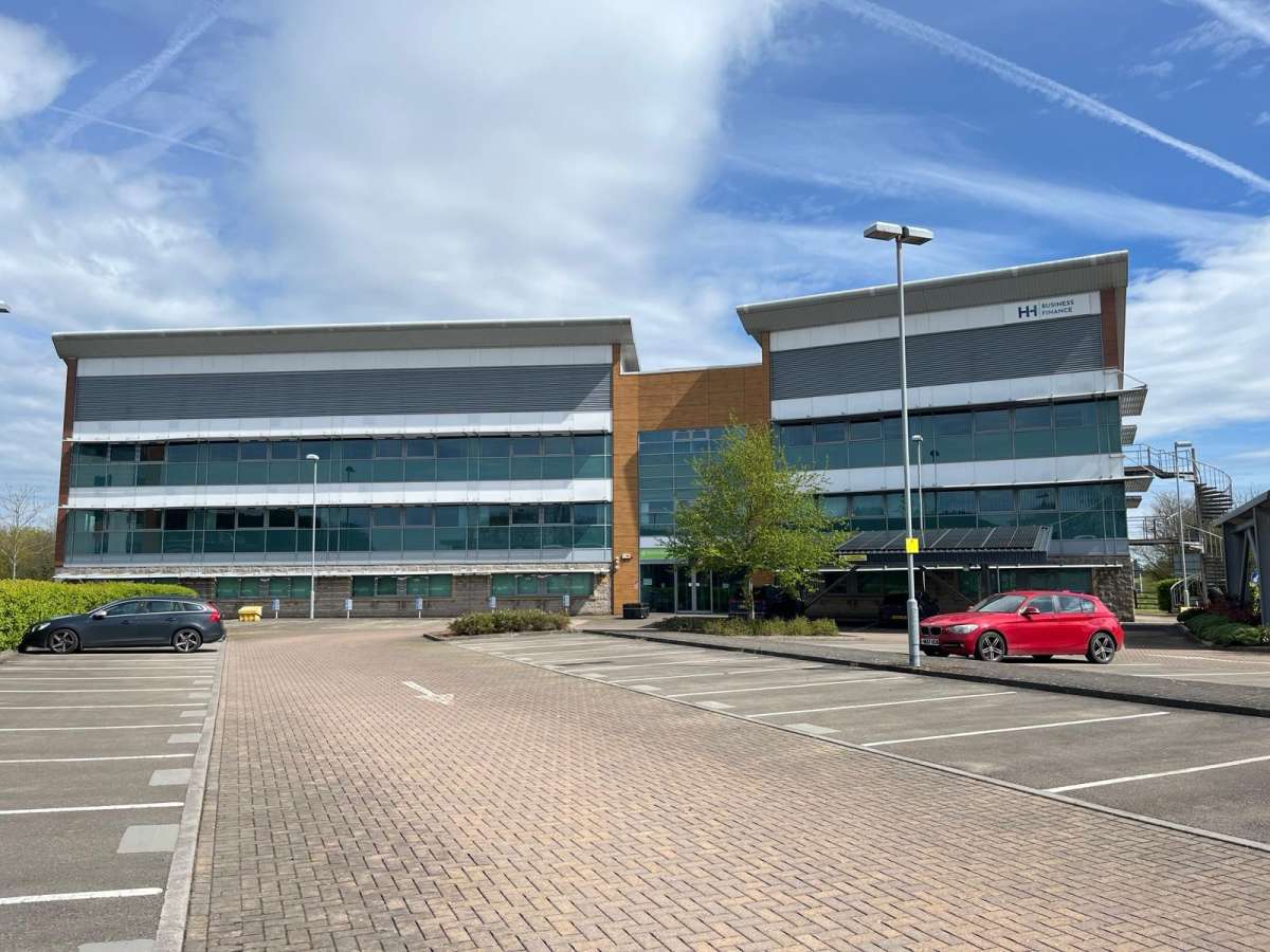 Office in Magor - photo 4