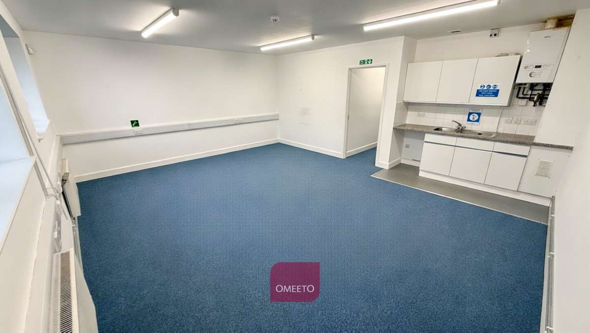 Office in Bulwell - photo 3