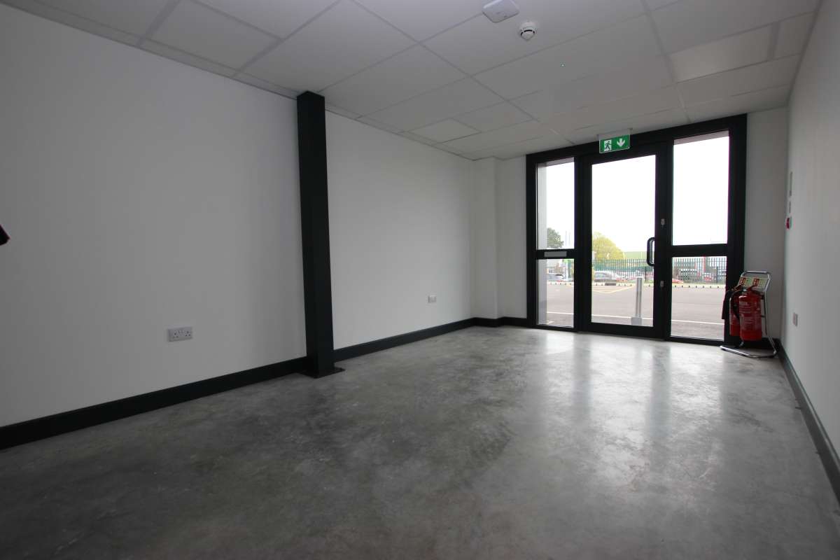 Office in Grantham - photo 2
