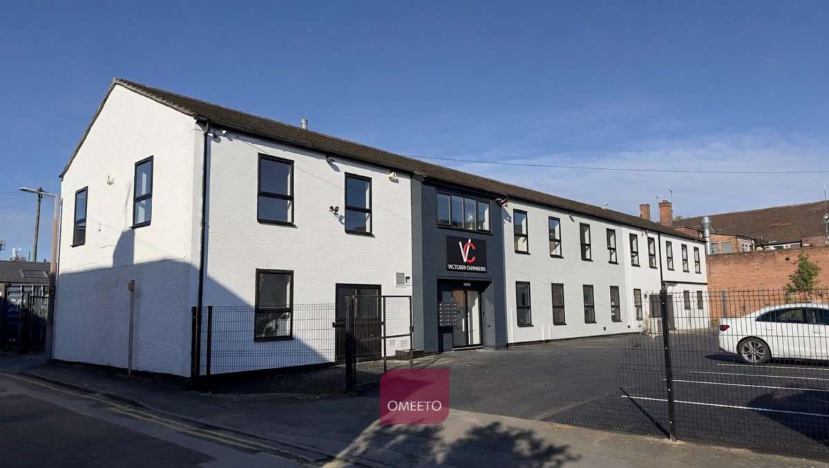 Office in Beeston - photo 2