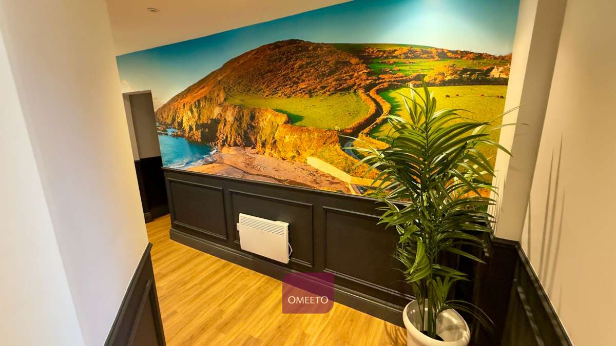 Office in Beeston - photo 4