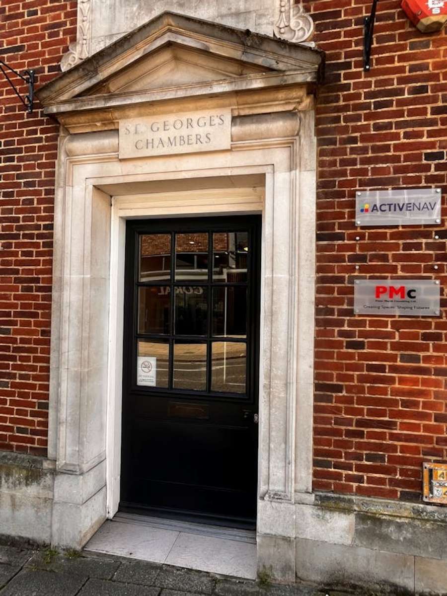 Office in Winchester - photo 4