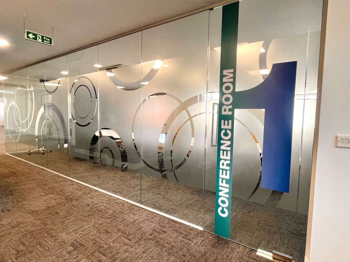 Office in Winchester - photo 4