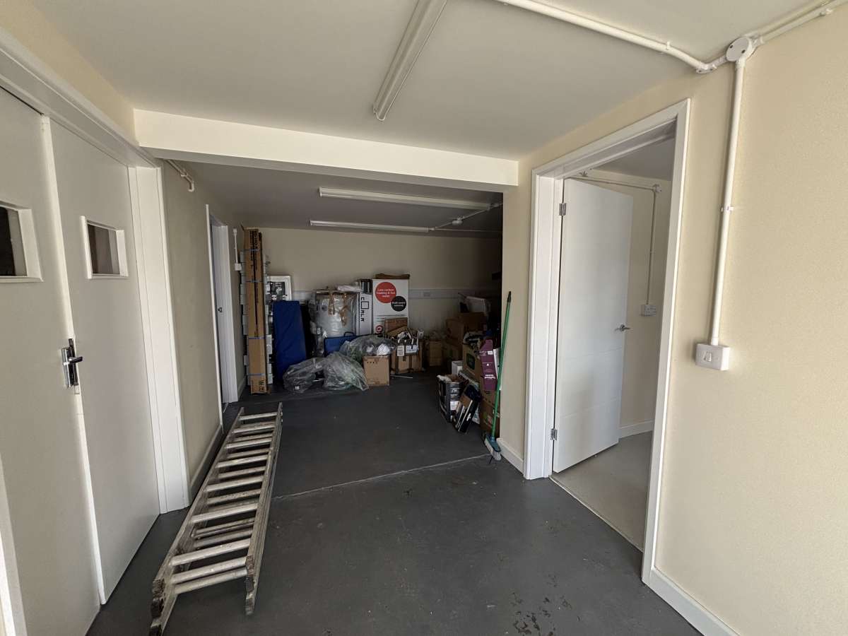 Office in Bissoe - photo 2