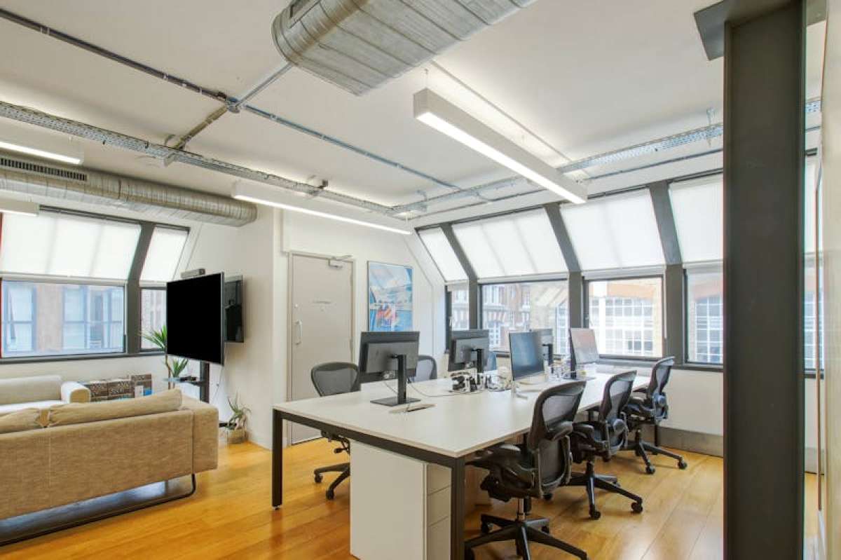 Office in London - photo 3