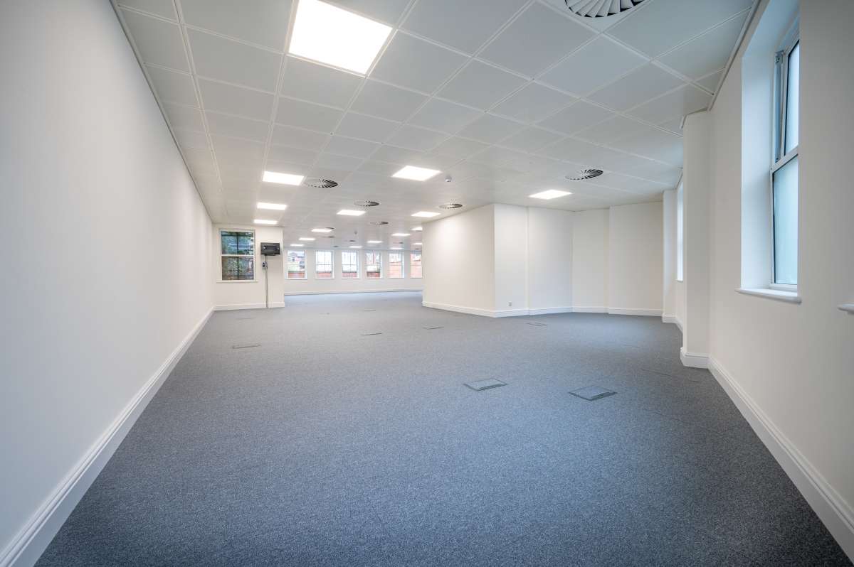 Office in Reading - photo 4