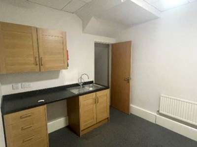 Office in Witney - photo 3