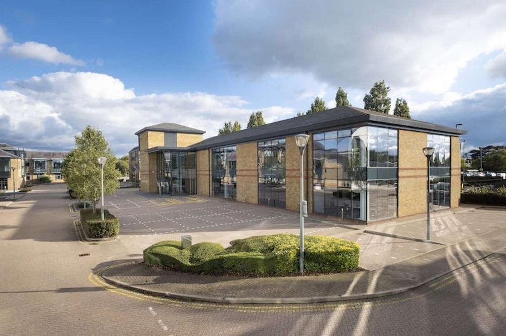 Office in Staines-upon-Thames - photo 2