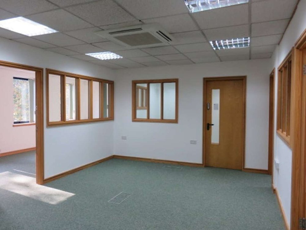 Office in Bridgwater - photo 3