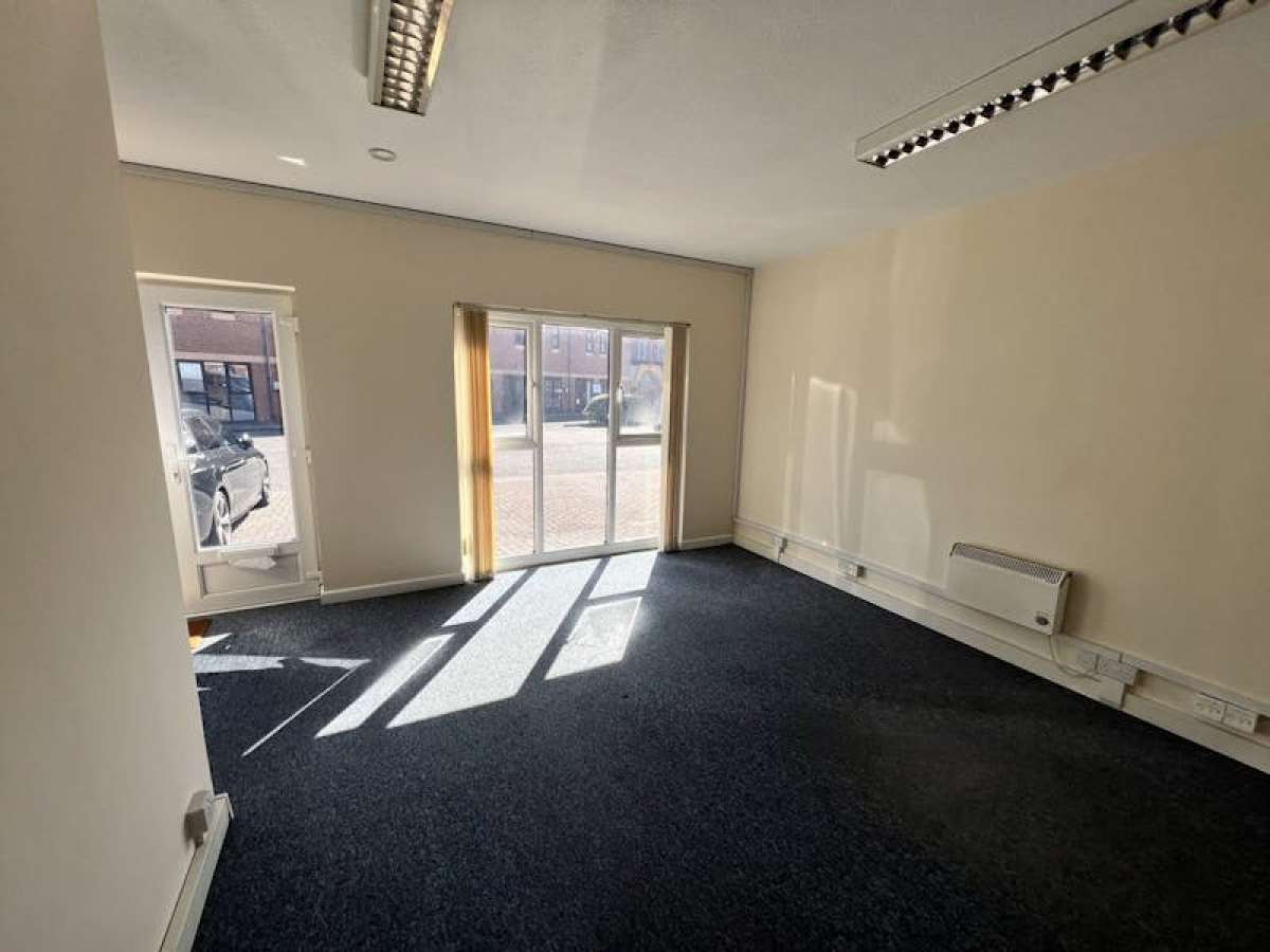 Office in Portsmouth - photo 3