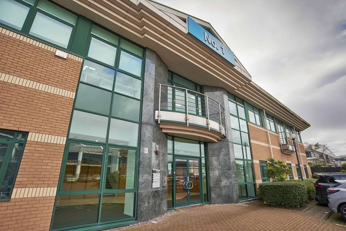 Office in Brierley Hill - photo 2